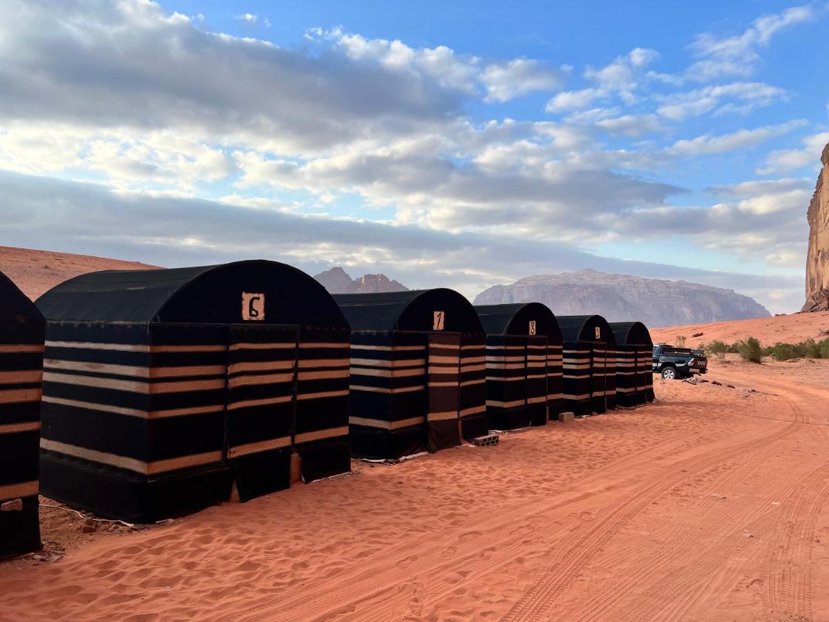 Готель Bedouin Lifestyle Camp Ваді-Рам Екстер'єр фото