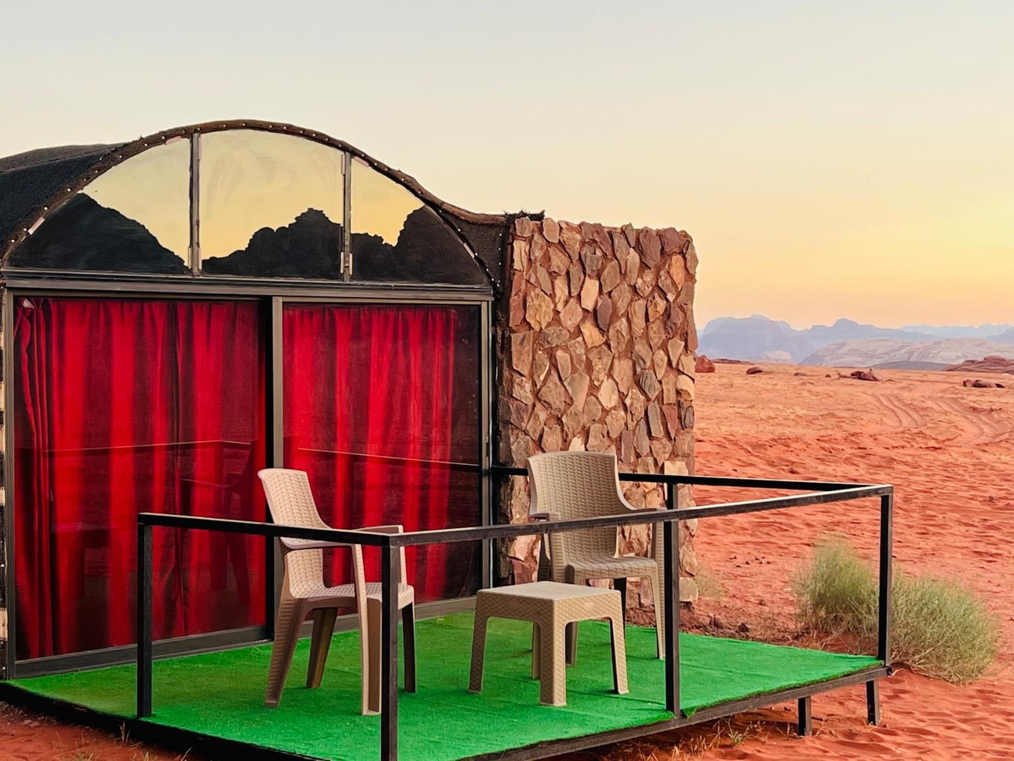 Готель Bedouin Lifestyle Camp Ваді-Рам Екстер'єр фото